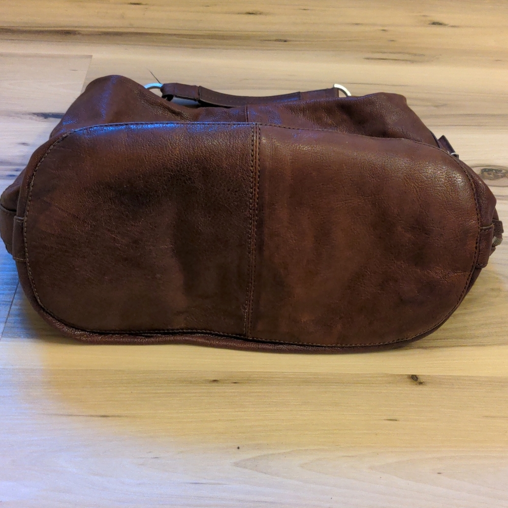Gorgeous Slouchy Chocolate Leather Kenneth Cole Shoulder Bag - Picture 3 of 10